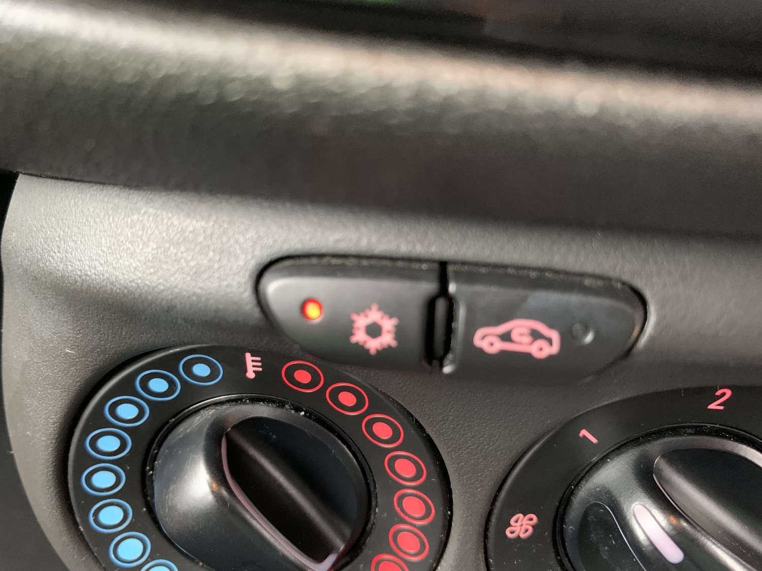 Used Vauxhall Corsa 2016 for sale - 76758853: Photo 25