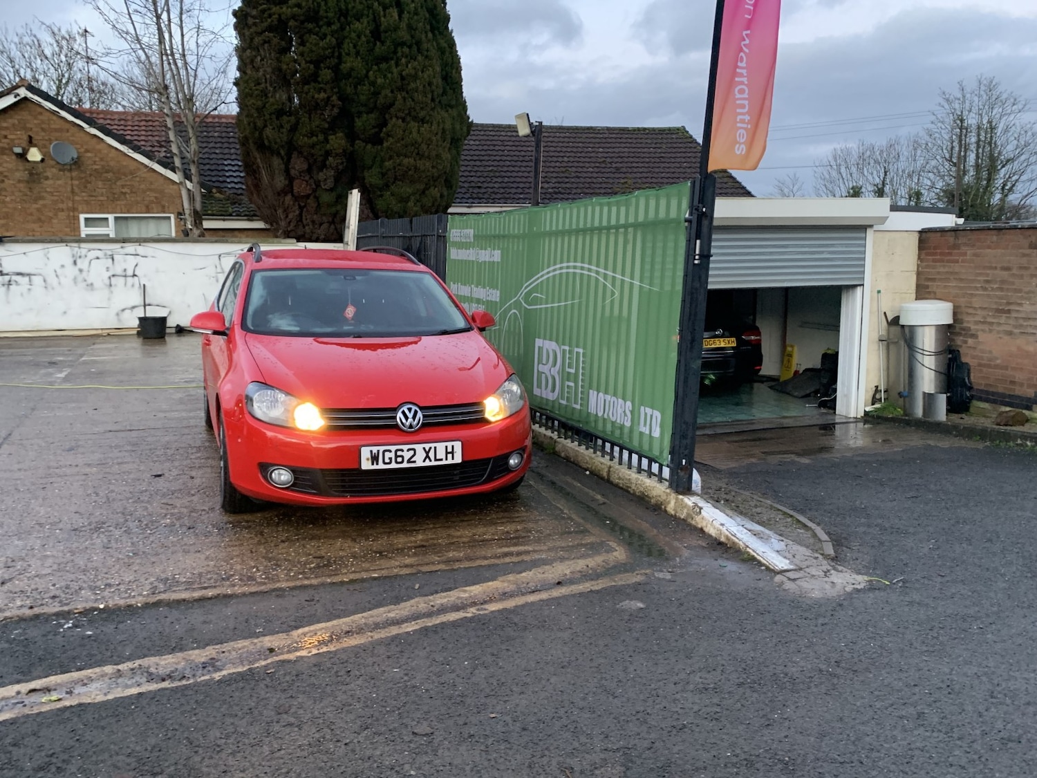 Used Volkswagen Golf 2013 for sale - 77420320: Photo 2