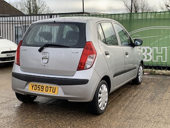 Used Hyundai i10 2009 for sale - 77632495: Photo
