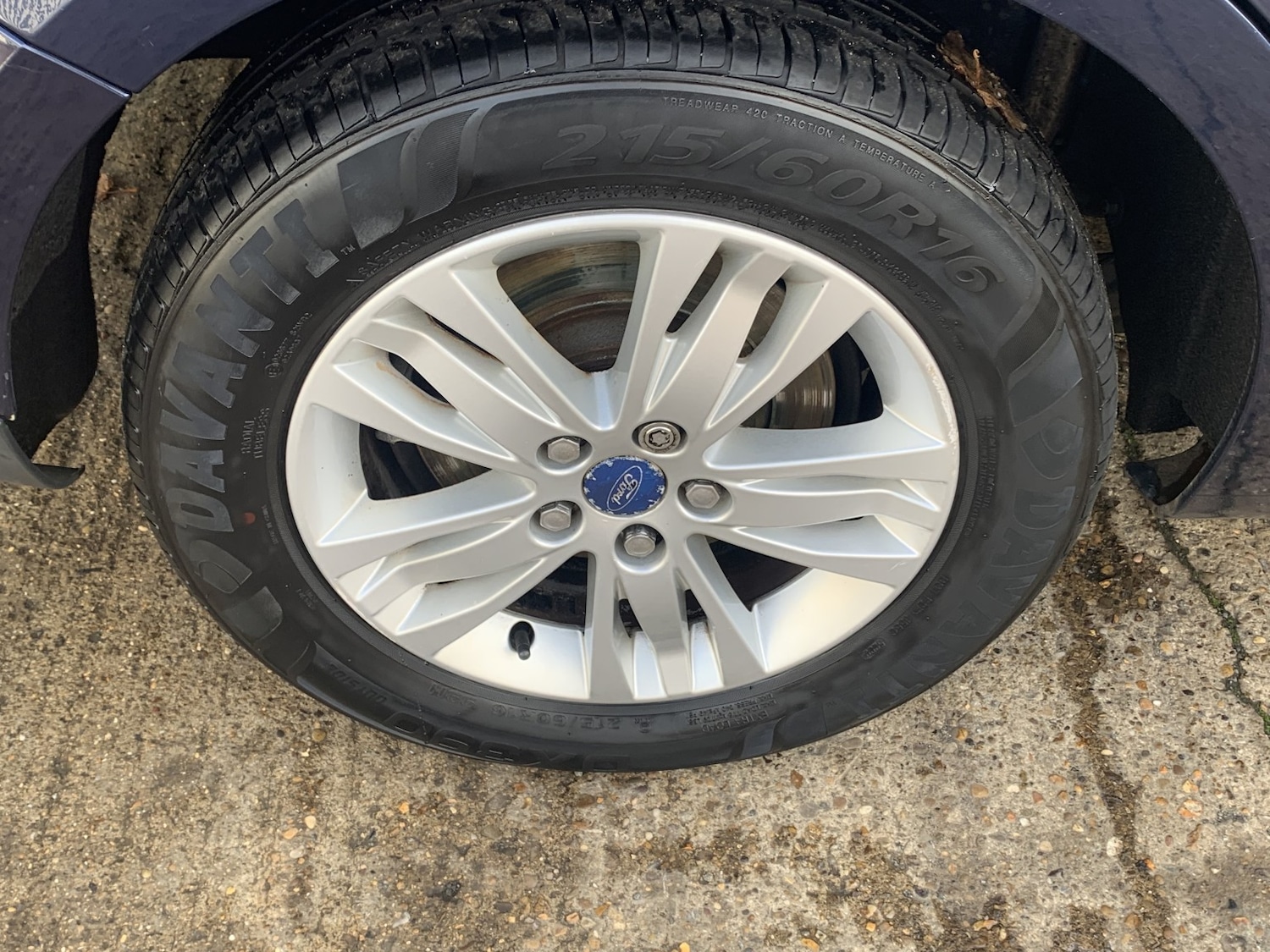 Used Ford S-Max 2010 for sale - 76369258: Photo 3
