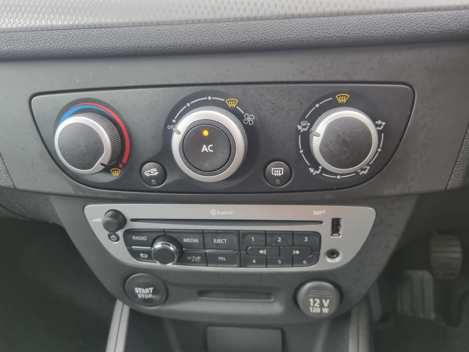 Used Renault Megane 2013 for sale - 77901278: Photo 24