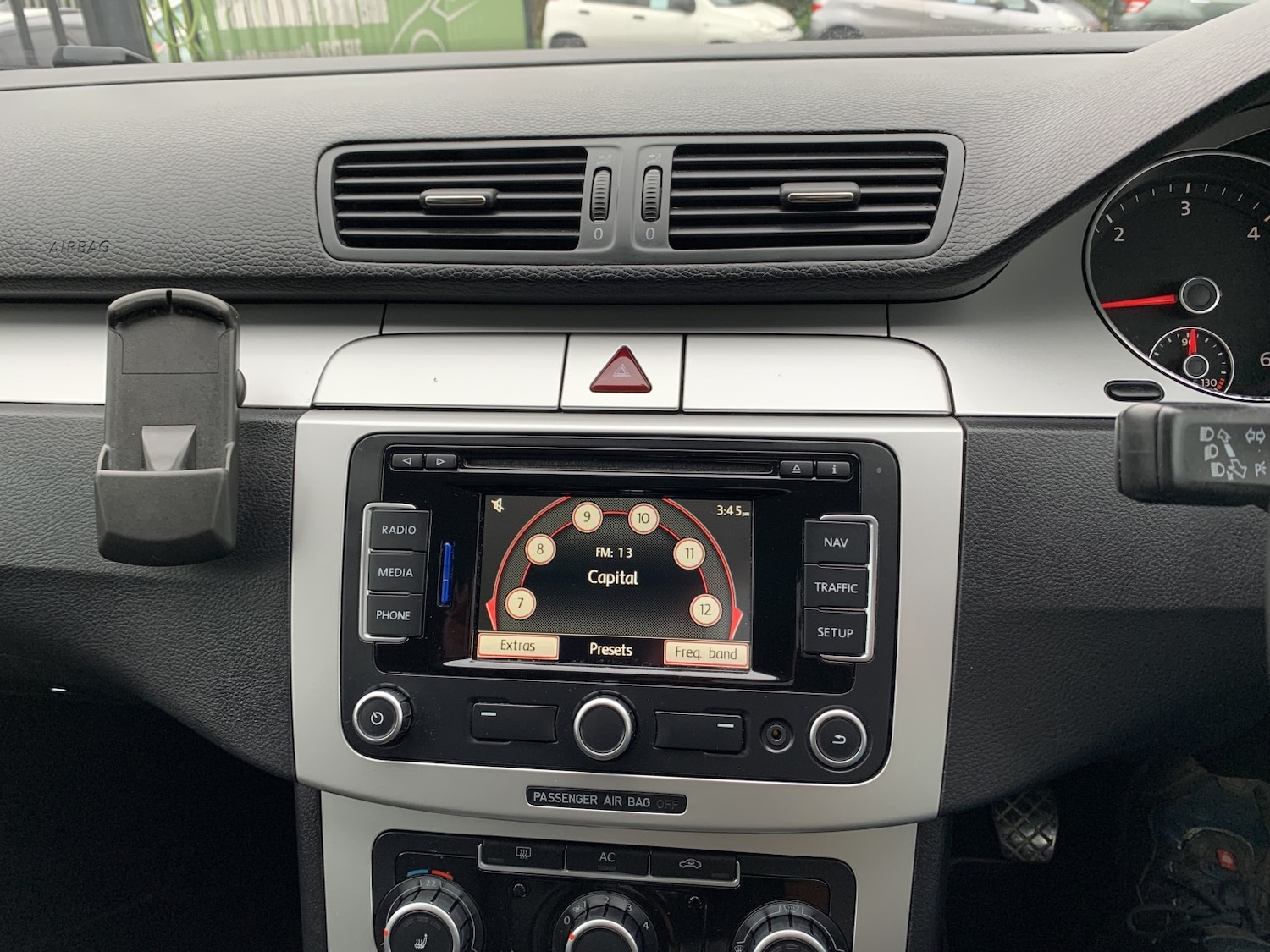 Used Volkswagen Passat 2010 for sale - 78098273: Photo 31