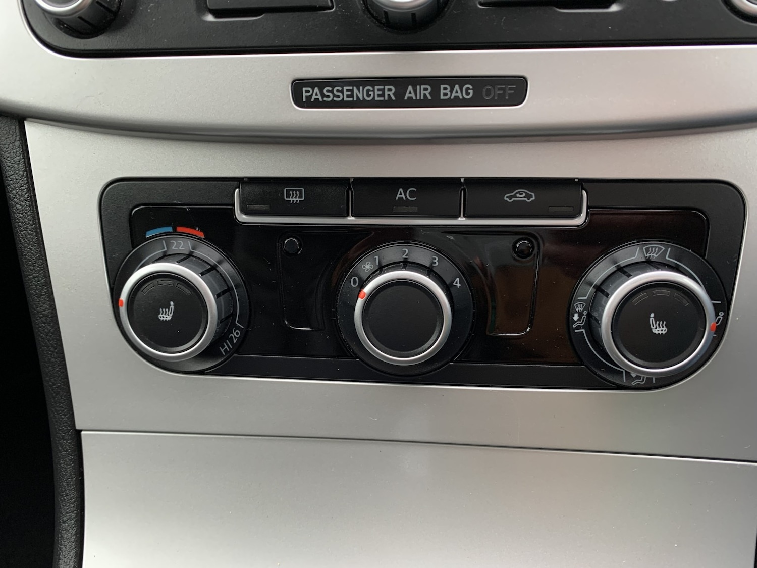 Used Volkswagen Passat 2010 for sale - 78098273: Photo 33