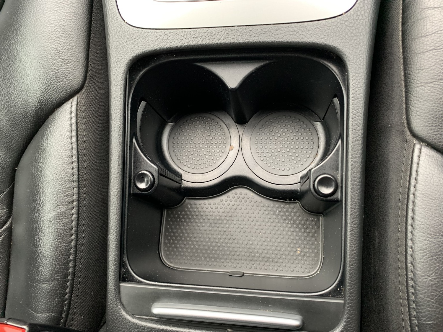 Used Volkswagen Passat 2010 for sale - 78098273: Photo 38