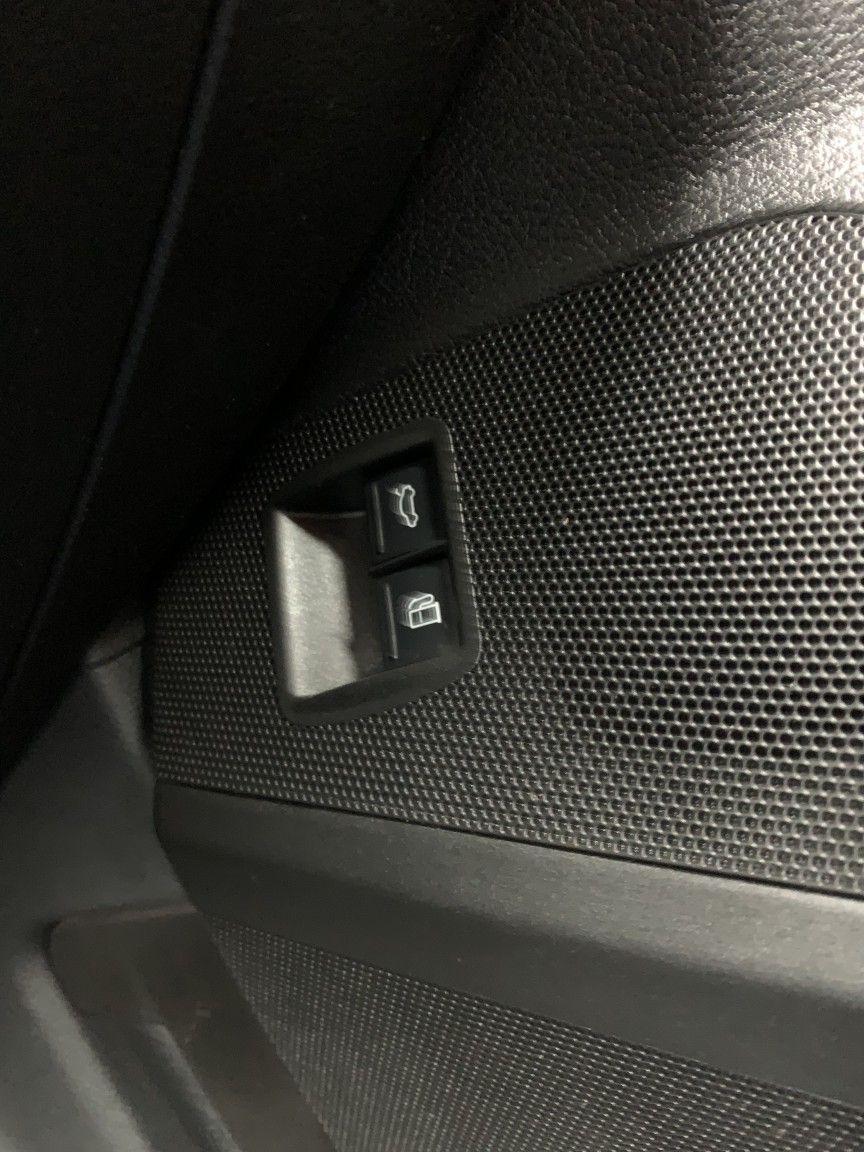 Used Volkswagen Passat 2010 for sale - 78098273: Photo 50