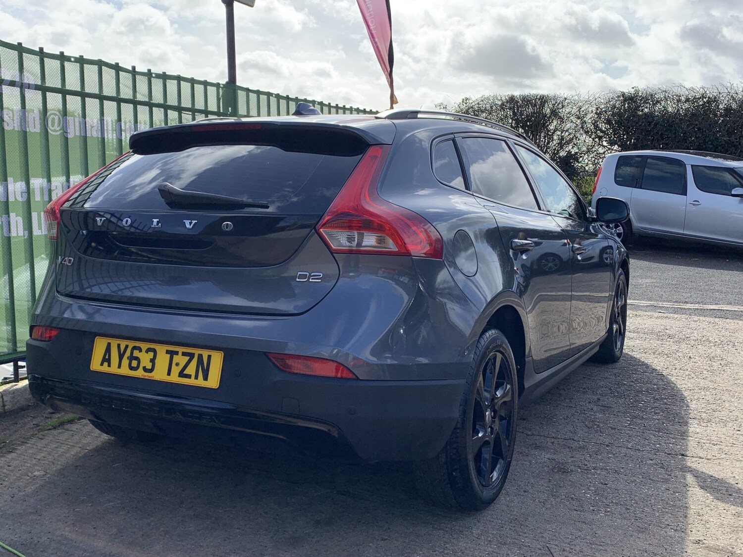 Used Volvo V40 2013 for sale - 77881050: Photo 10