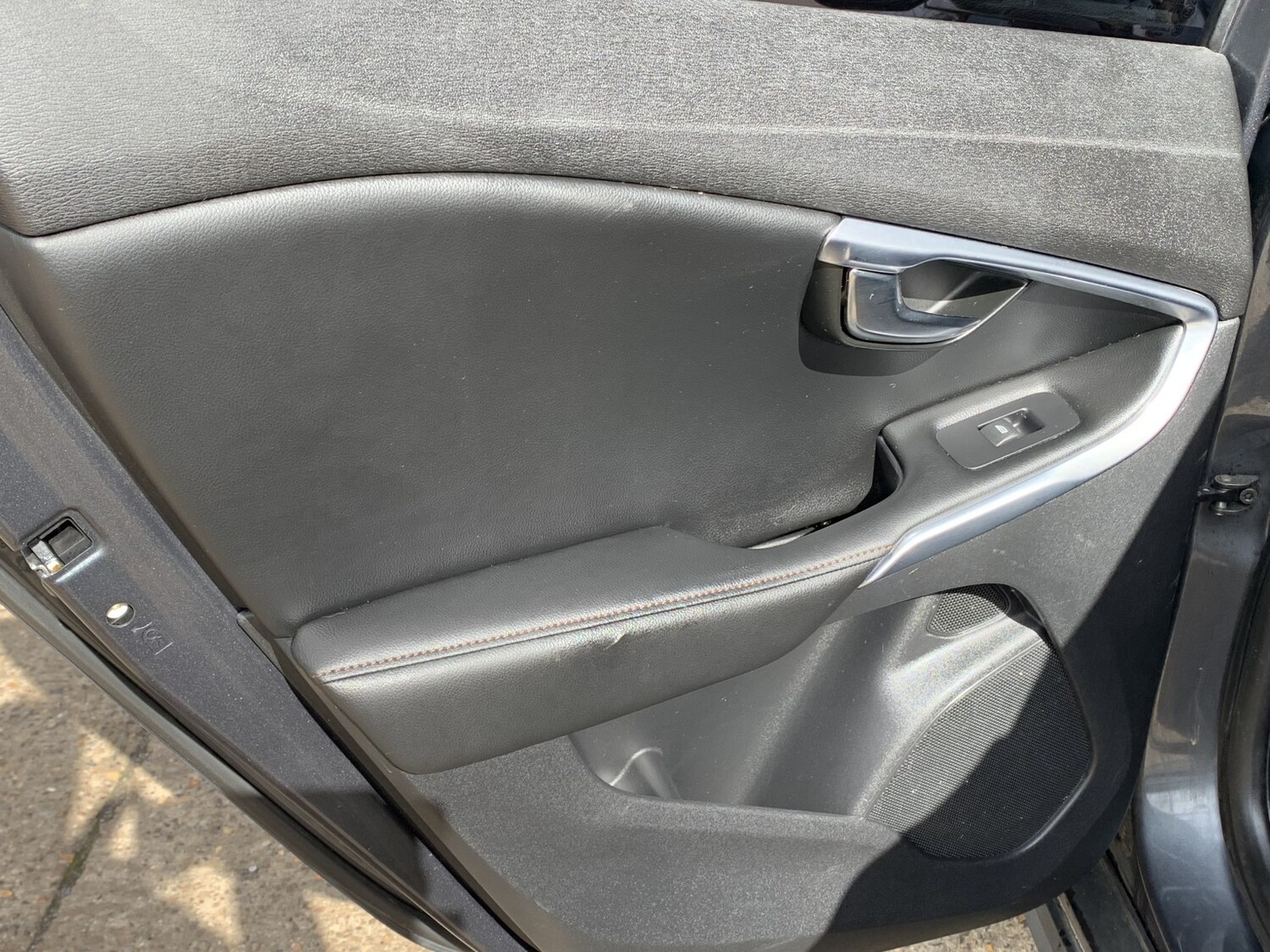 Used Volvo V40 2013 for sale - 77881050: Photo 21