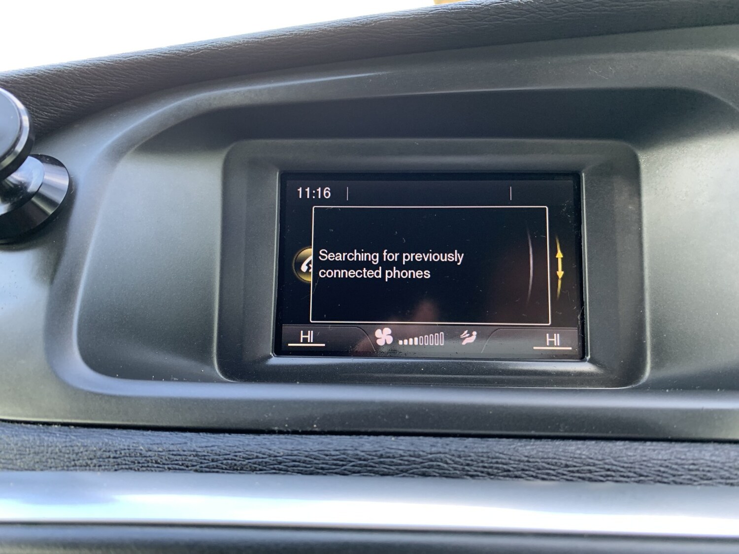 Used Volvo V40 2013 for sale - 77881050: Photo 26