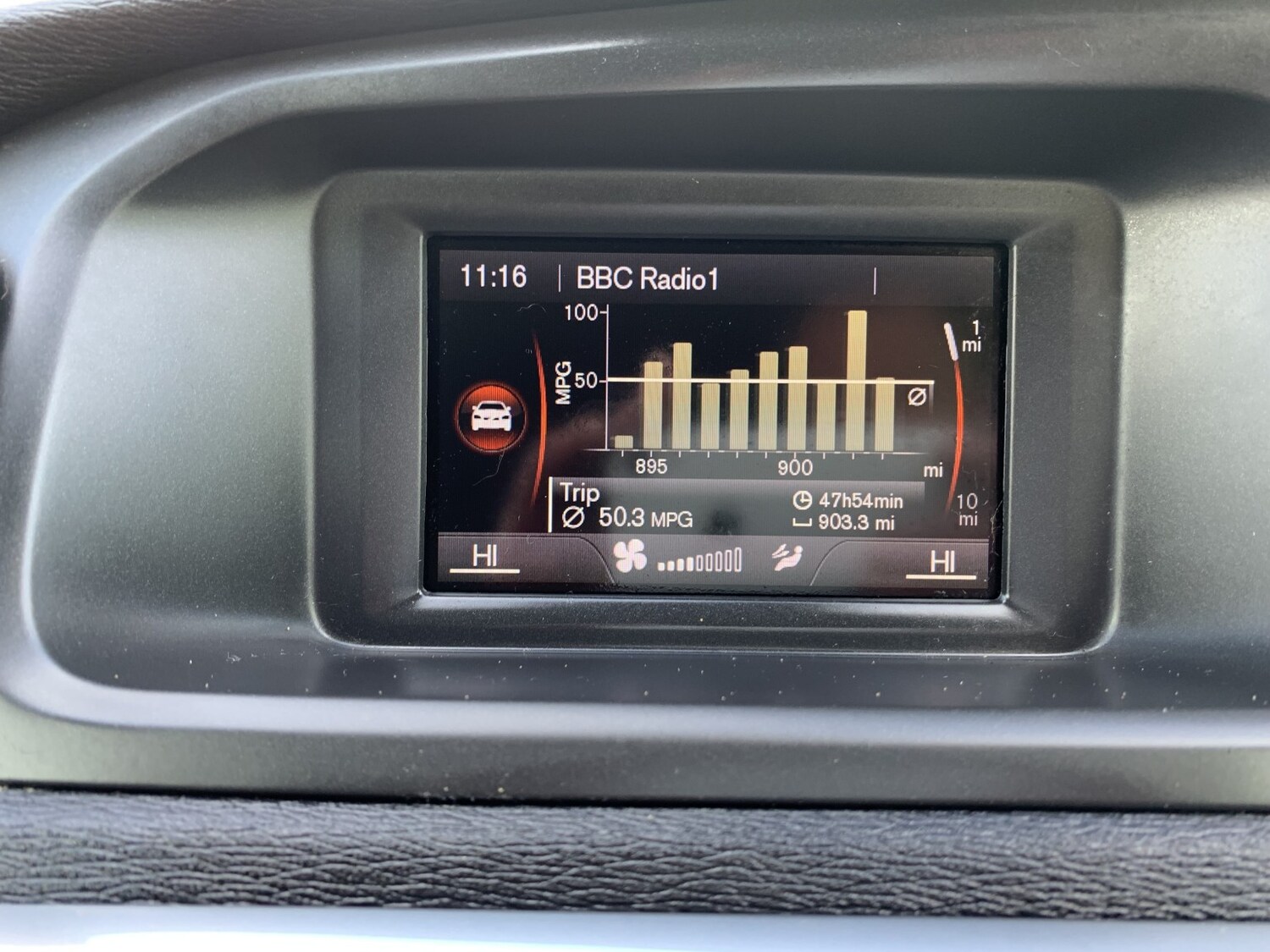 Used Volvo V40 2013 for sale - 77881050: Photo 30