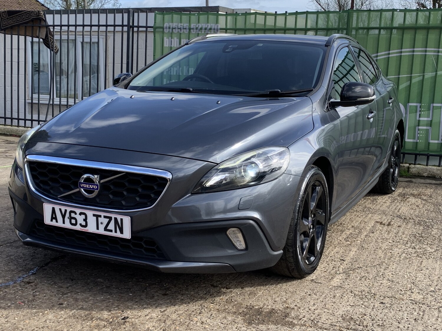 Used Volvo V40 2013 for sale - 77881050: Photo 46
