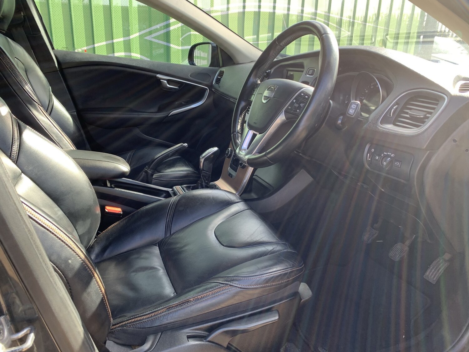 Used Volvo V40 2013 for sale - 77881050: Photo 49