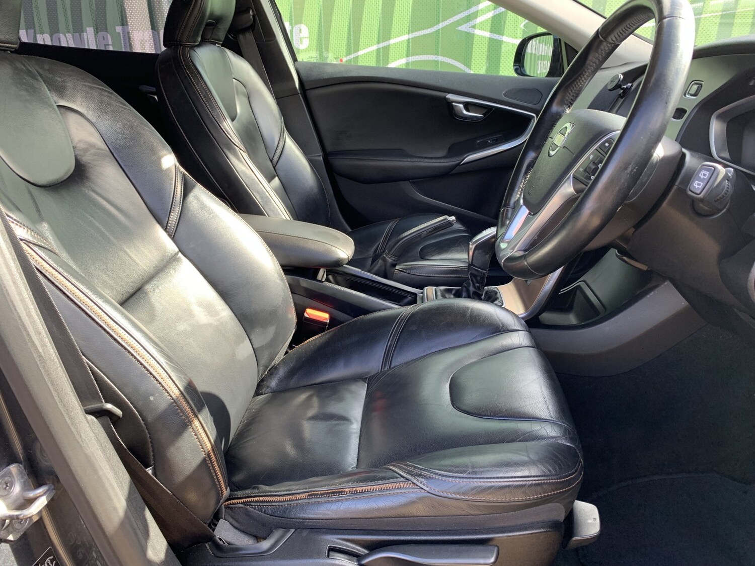 Used Volvo V40 2013 for sale - 77881050: Photo 50