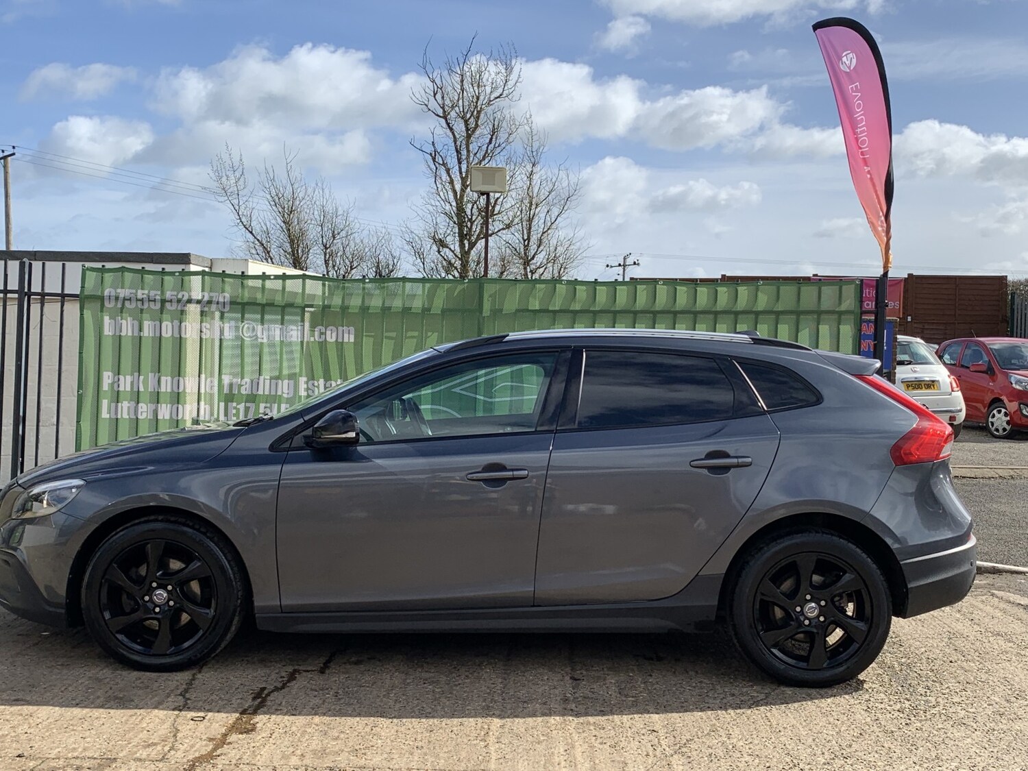 Used Volvo V40 2013 for sale - 77881050: Photo 7