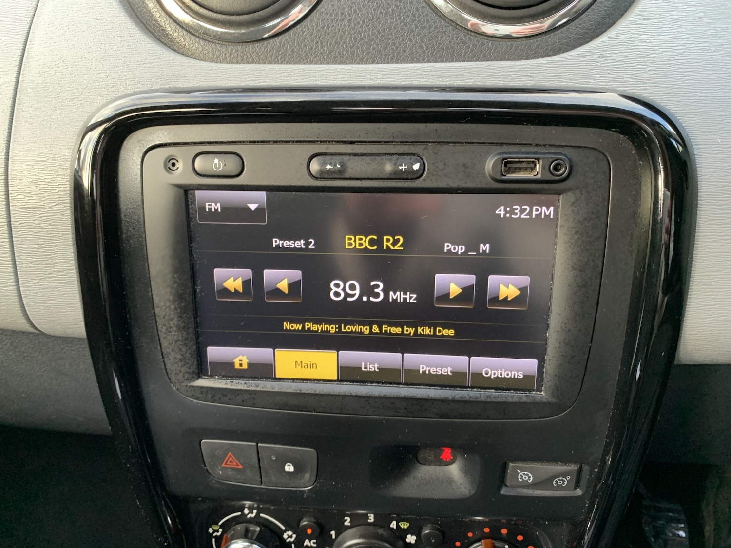 Used Dacia Duster 2014 for sale - 77709064: Photo 21