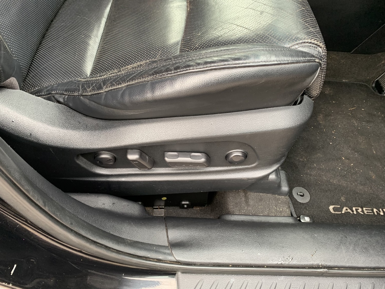 Used Kia Carens 2013 for sale - 77522114: Photo 10