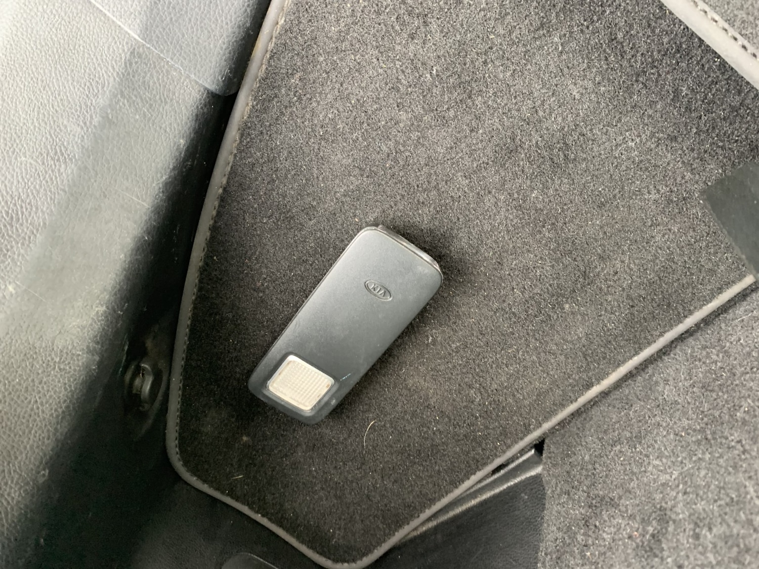 Used Kia Carens 2013 for sale - 77522114: Photo 12