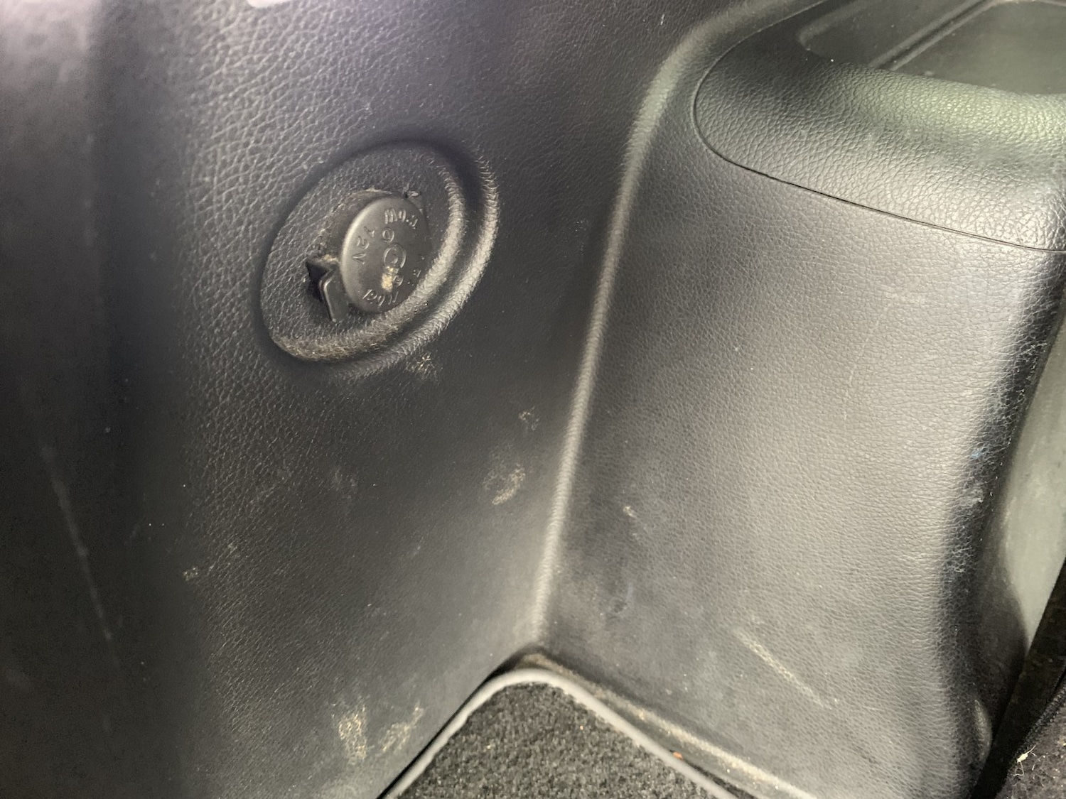 Used Kia Carens 2013 for sale - 77522114: Photo 13