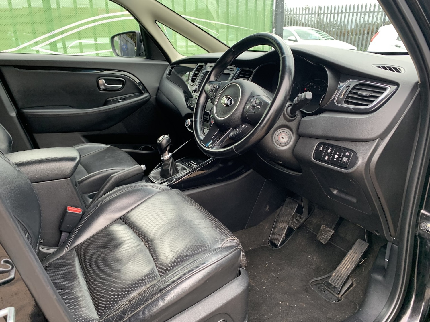 Used Kia Carens 2013 for sale - 77522114: Photo 29