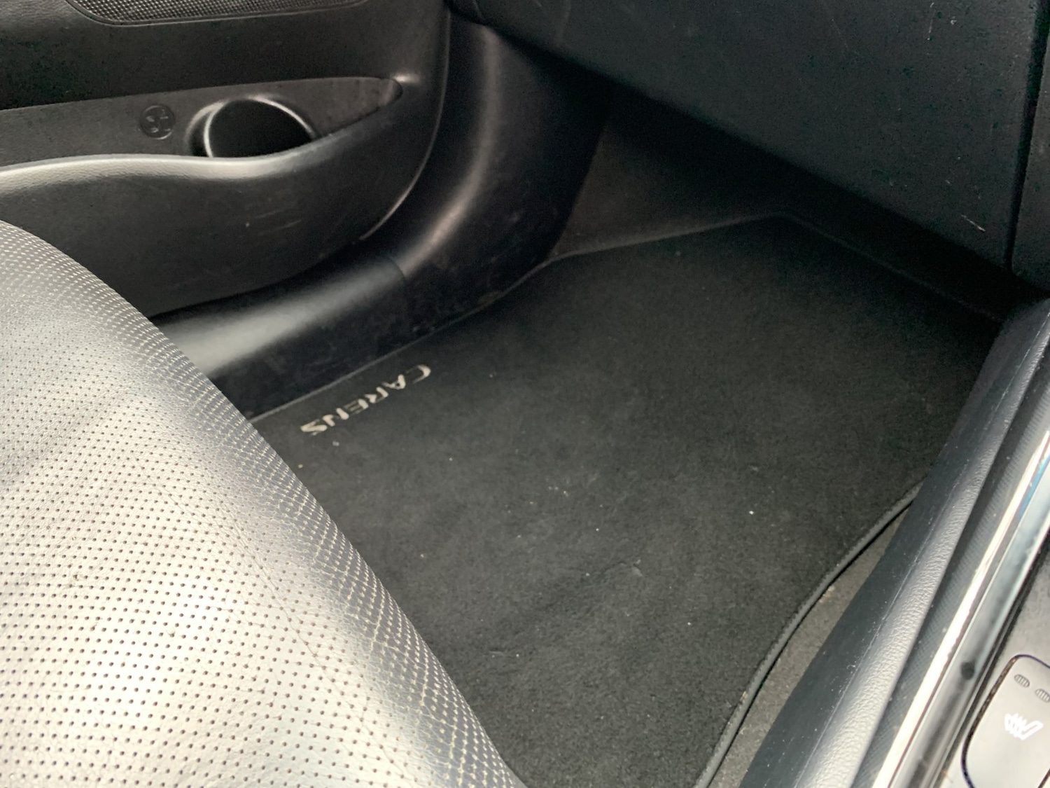 Used Kia Carens 2013 for sale - 77522114: Photo 35