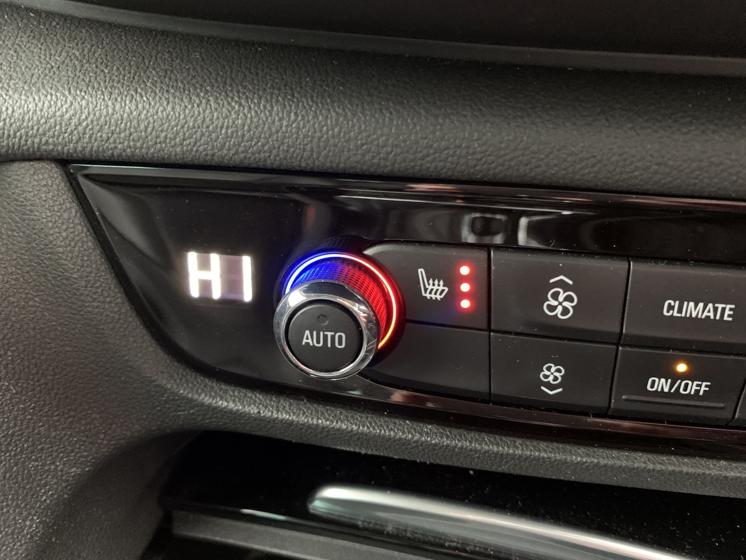 Used Vauxhall Insignia 2018 for sale - 77420314: Photo 7