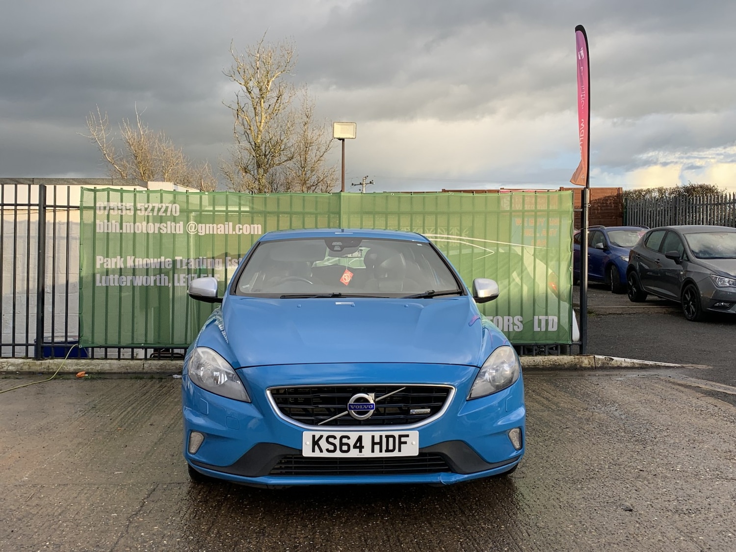 Used Volvo V40 2014 for sale - 77572853: Photo 2