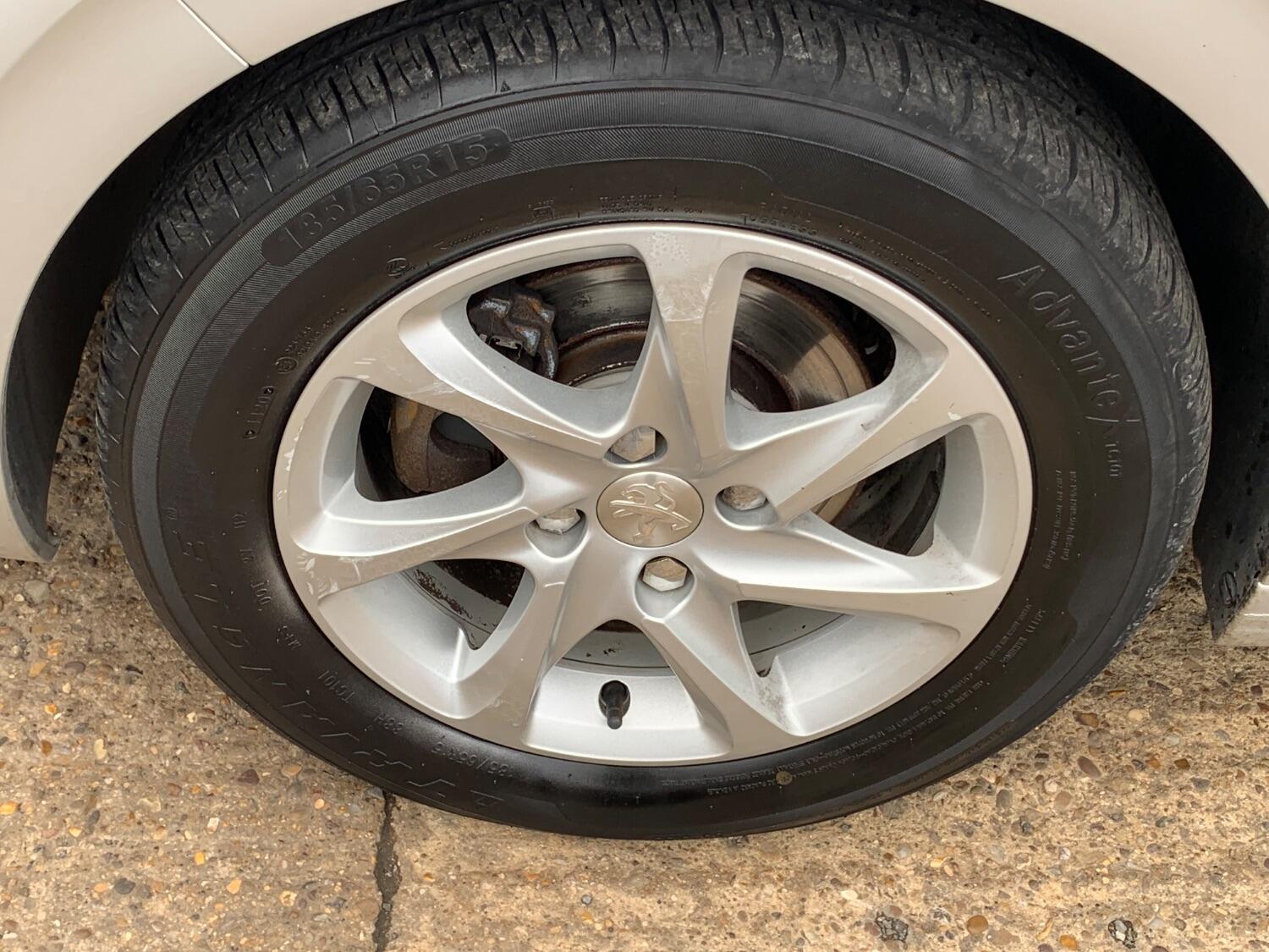 Used Peugeot 208 2016 for sale - 76436404: Photo 11