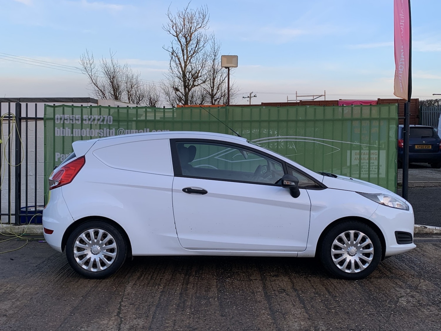 Used Ford Fiesta 2017 for sale - 77420316: Photo 3