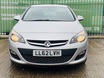 Used Vauxhall Astra 2012 for sale - 76751751: Photo