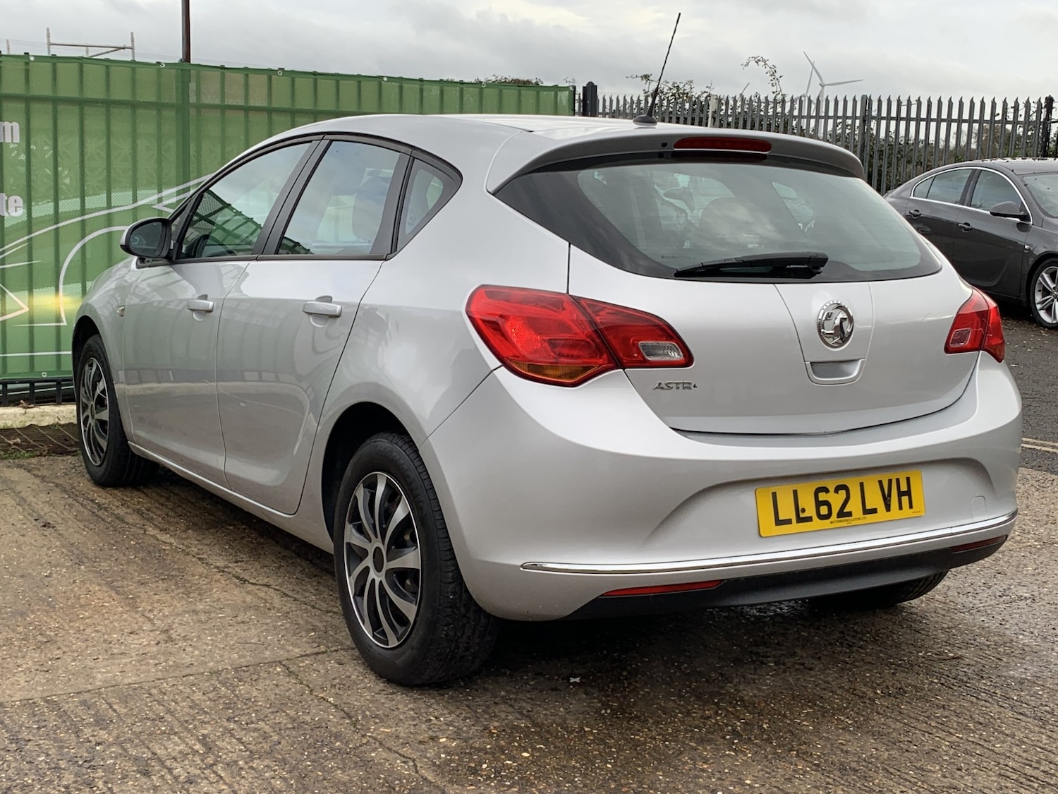 Used Vauxhall Astra 2012 for sale - 76751751: Photo 4