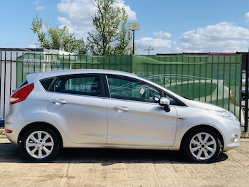 Used Ford Fiesta 2010 for sale - 78300431: Photo