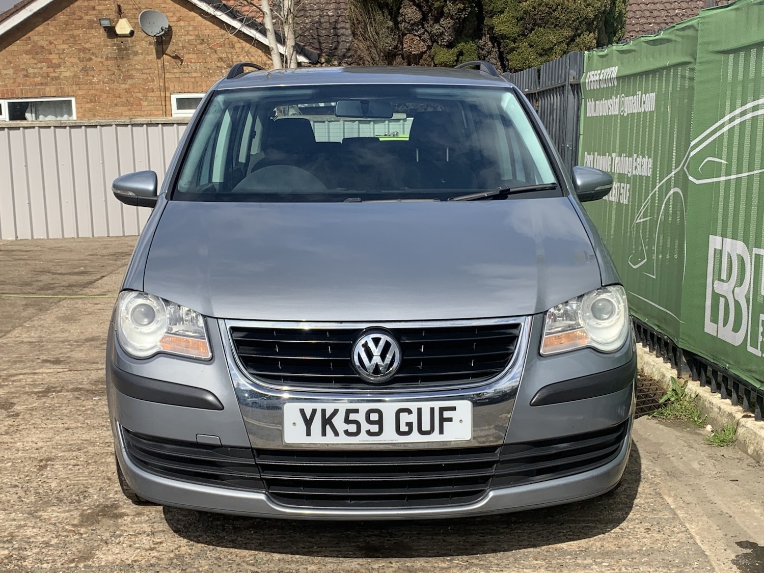 Used Volkswagen Touran 2009 for sale - 78135004: Photo 2