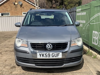 Used Volkswagen Touran 2009 for sale - 78135004: Photo