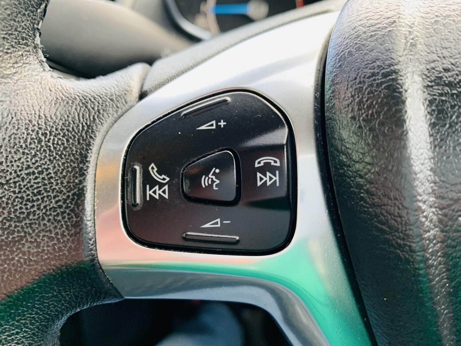 Used Ford Fiesta 2013 for sale - 78057081: Photo 19