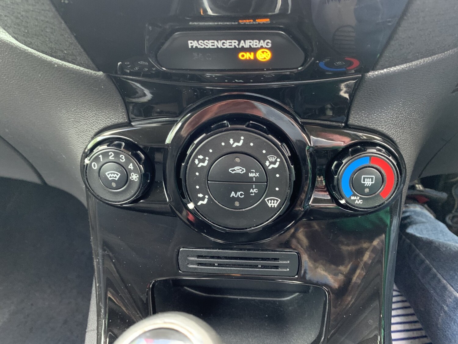 Used Ford Fiesta 2013 for sale - 78057081: Photo 22