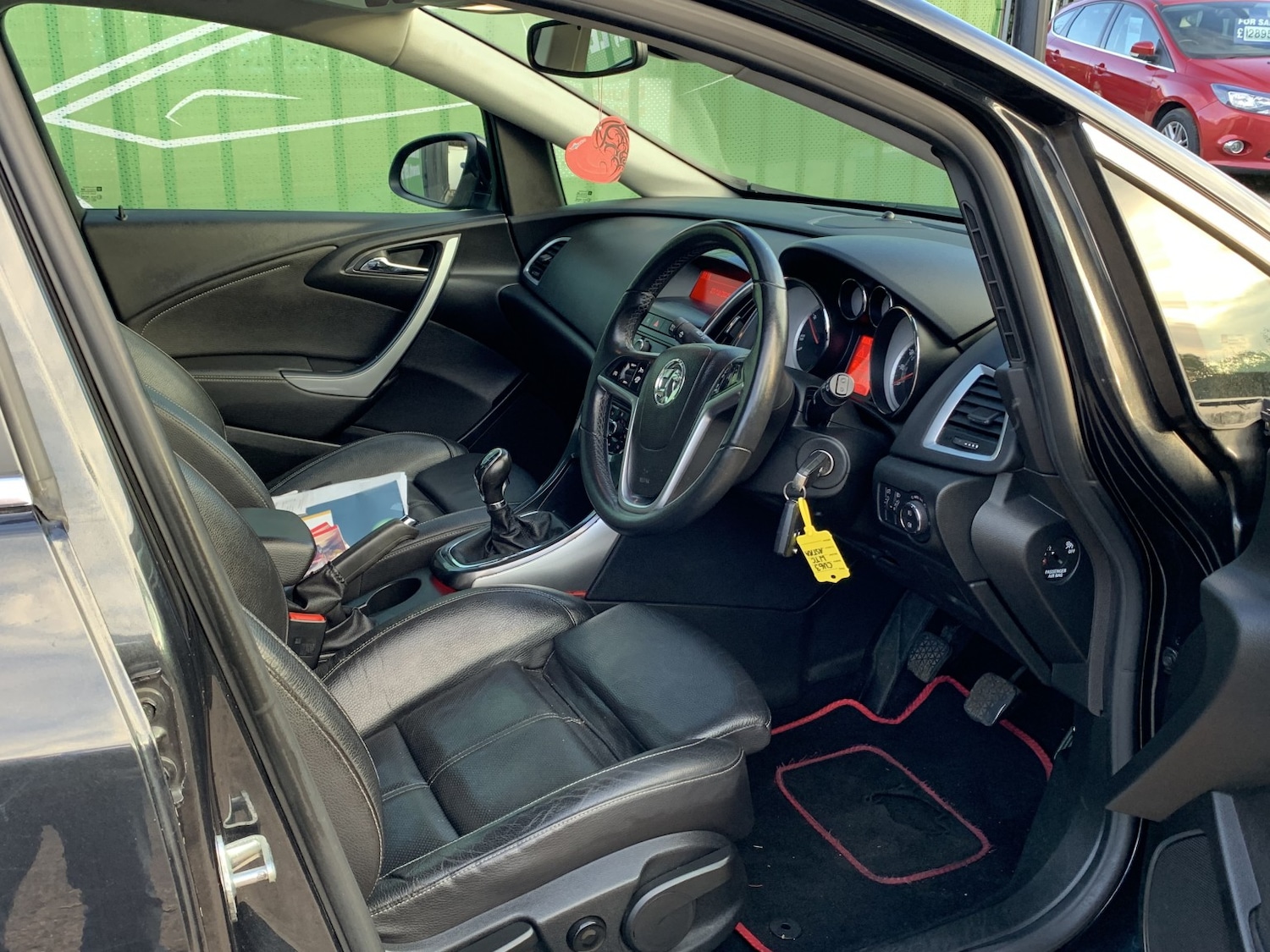 Used Vauxhall Astra 2013 for sale - 76396984: Photo 10