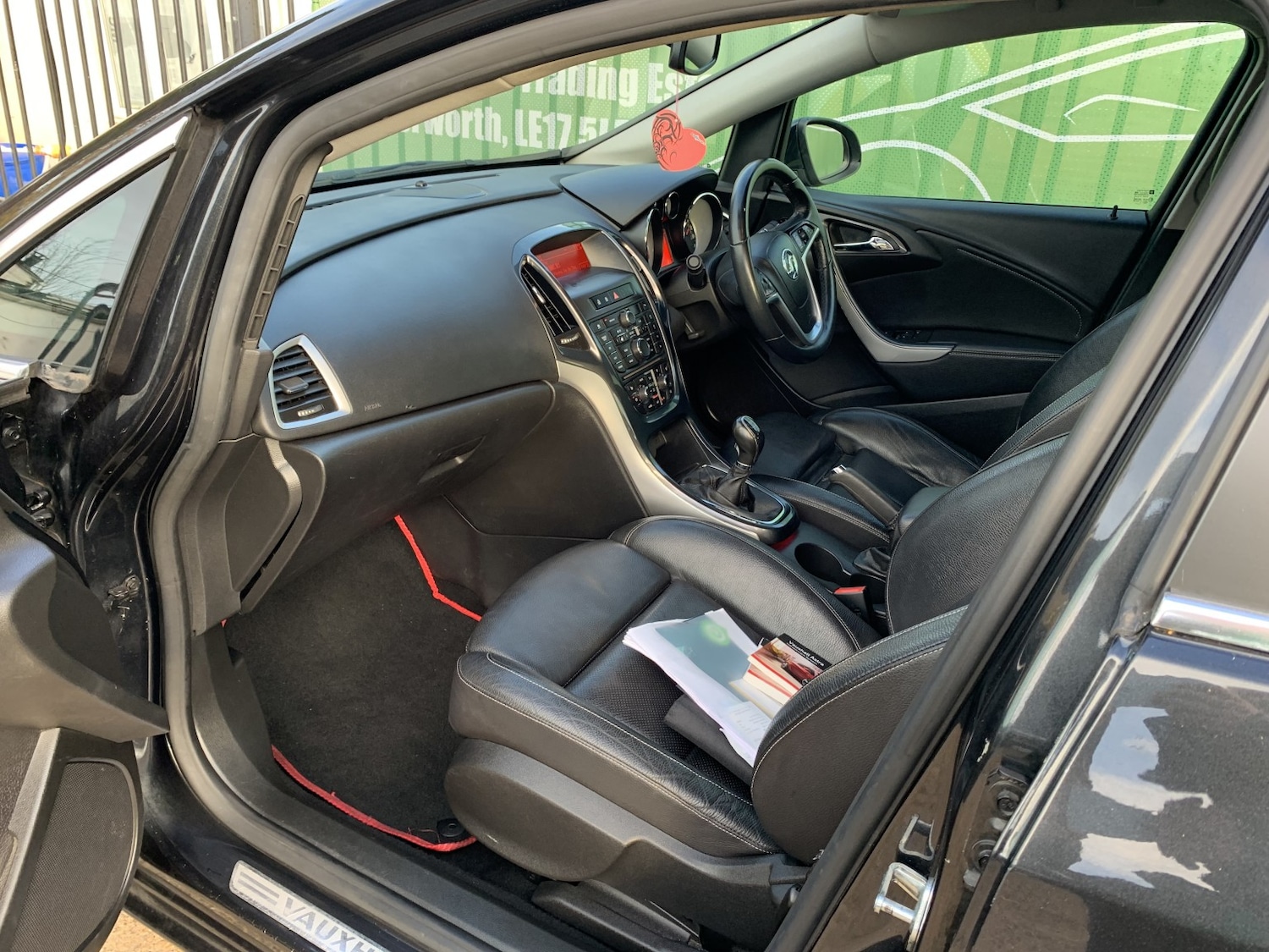 Used Vauxhall Astra 2013 for sale - 76396984: Photo 29