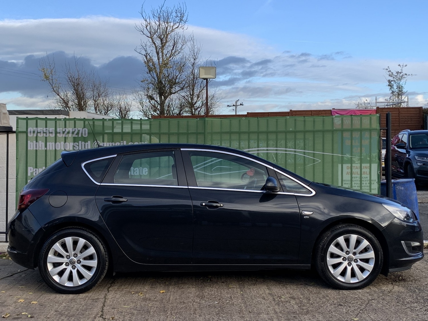 Used Vauxhall Astra 2013 for sale - 76396984: Photo 4