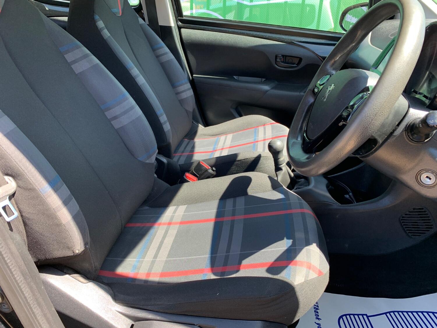 Used Peugeot 108 2015 for sale - 76793608: Photo 16