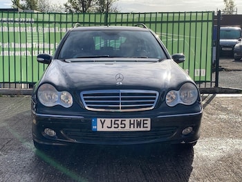 Used Mercedes-Benz C-Class 2005 for sale - 76252466: Photo