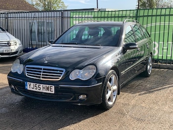 Used Mercedes-Benz C-Class 2005 for sale - 76252466: Photo