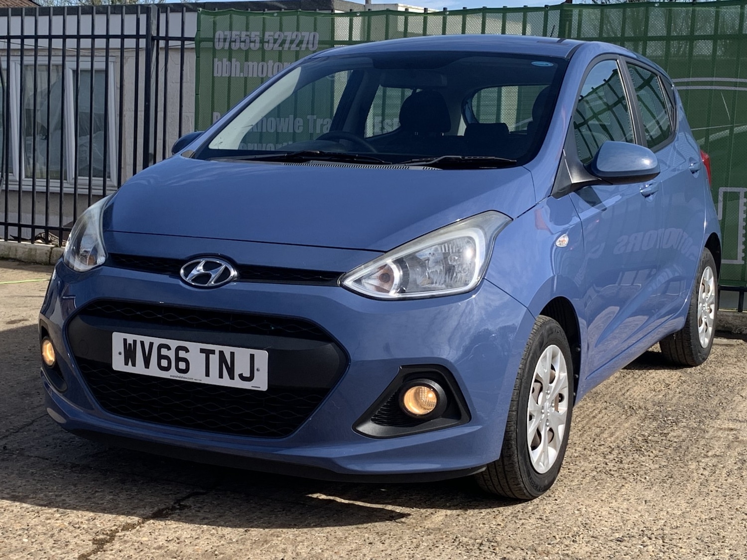 Used Hyundai i10 2016 for sale - 77921368: Photo 3