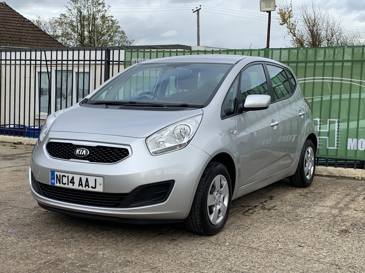 Used Kia Venga 2014 for sale - 76751737: Photo 3
