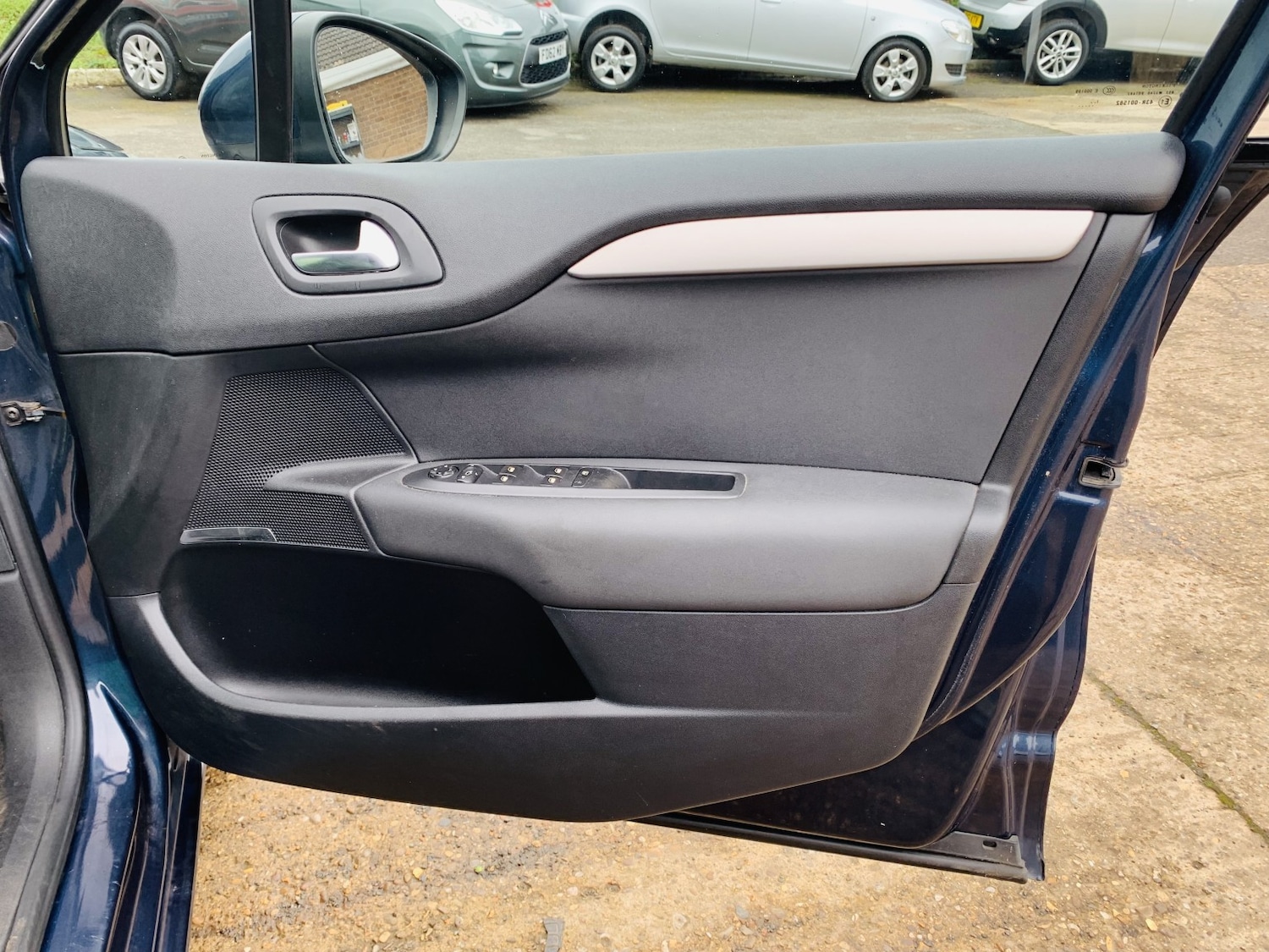 Used Citroen C4 2012 for sale - 78038952: Photo 17