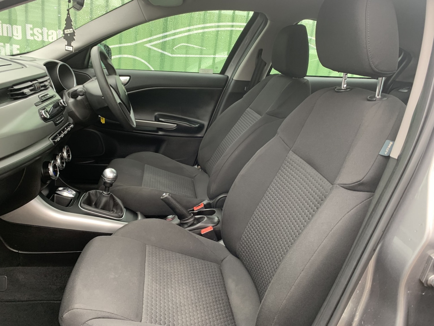 Used Alfa Romeo Giulietta 2012 for sale - 77707145: Photo 10