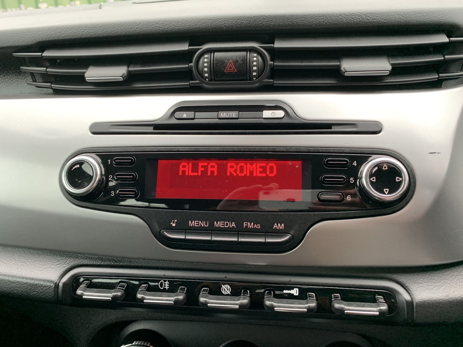 Used Alfa Romeo Giulietta 2012 for sale - 77707145: Photo 23