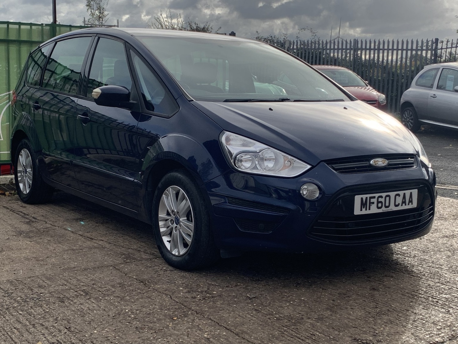 Used Ford S-Max 2010 for sale - 76751749: Photo 1