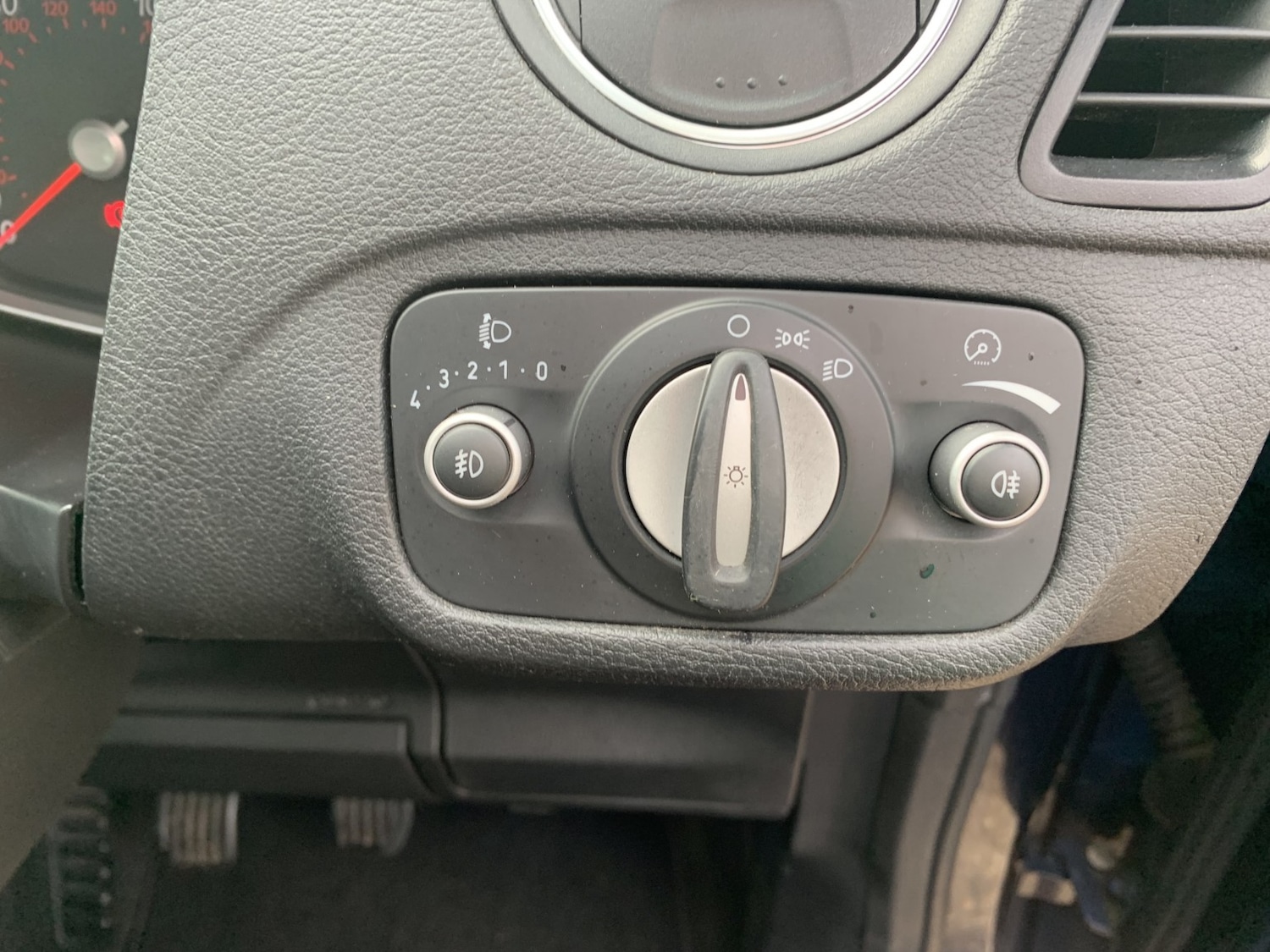 Used Ford S-Max 2010 for sale - 76751749: Photo 14