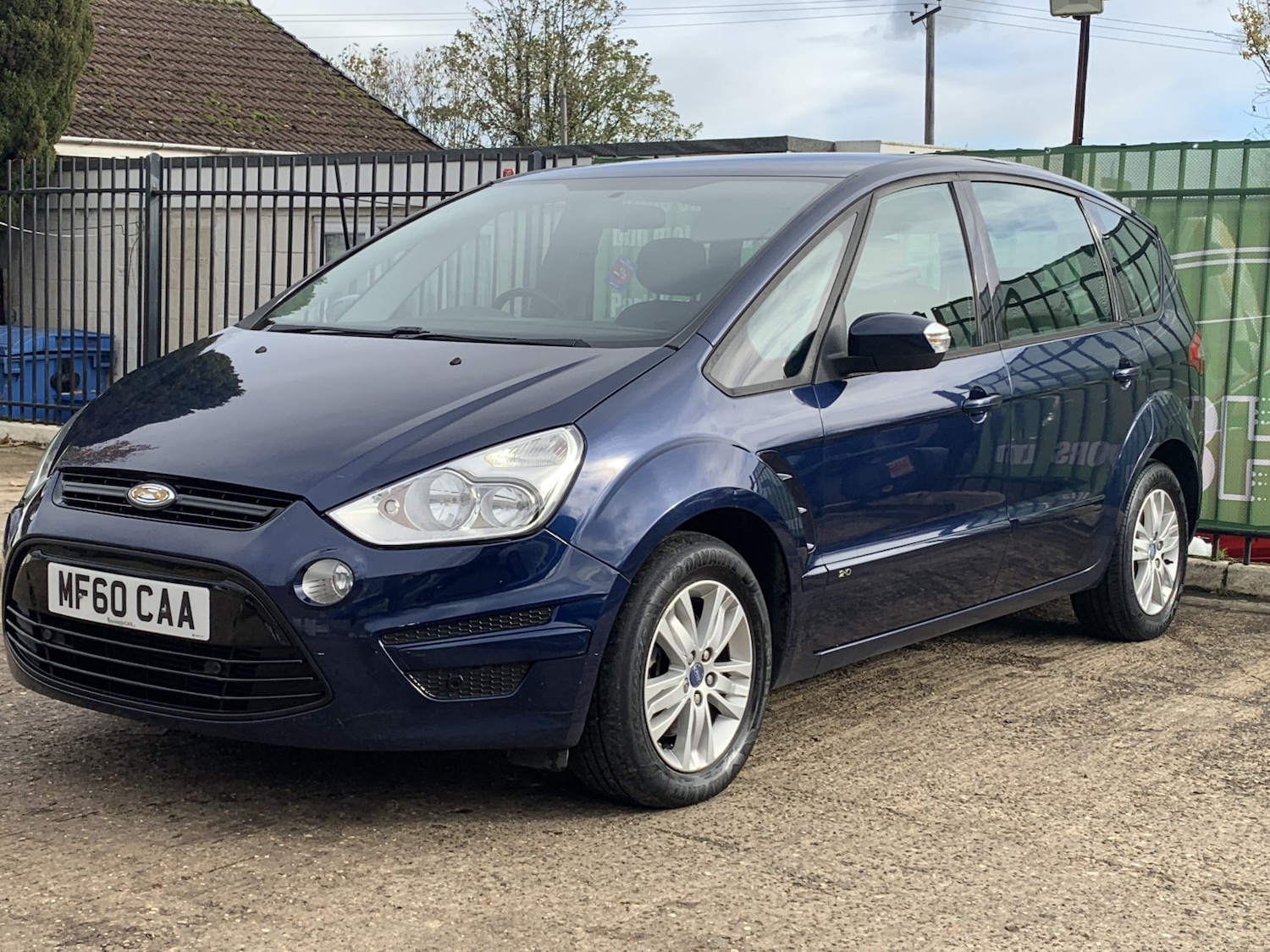Used Ford S-Max 2010 for sale - 76751749: Photo 3