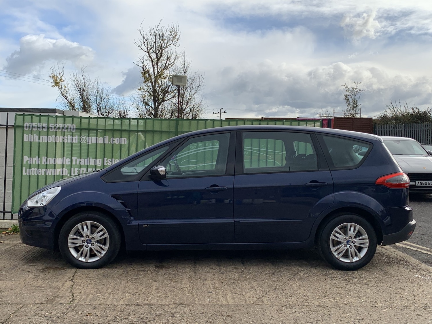 Used Ford S-Max 2010 for sale - 76751749: Photo 8