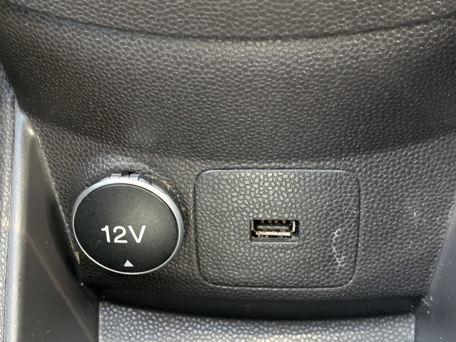 Used Ford Fiesta 2016 for sale - 77668594: Photo 31